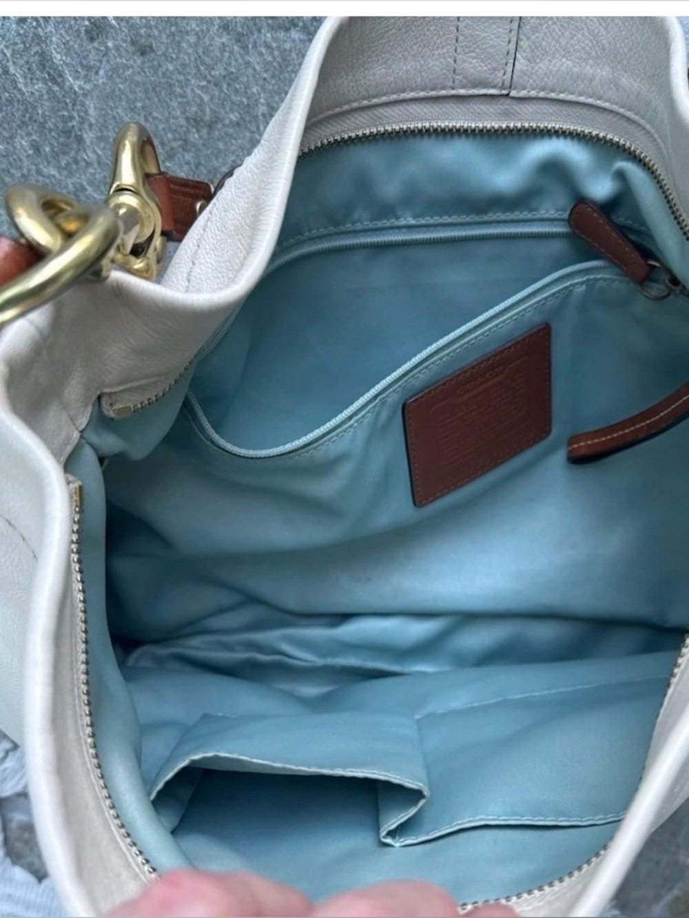 Coach Vintage Hobo Carly Bag with Brass Details Creamy White L0773-11636 - Picture 12 of 16